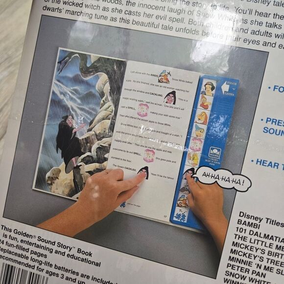 New Vintage Snow White Set Of 2. Golden Sound Story Book & A Pop UpBirthday Card - Picture 7 of 13